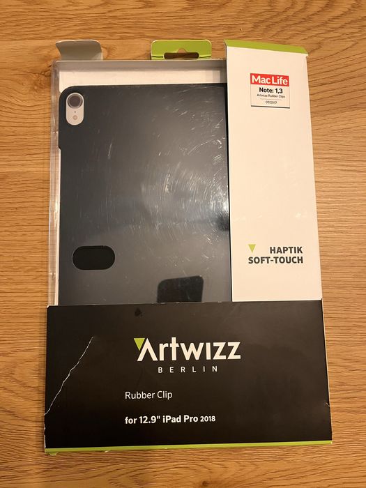 Husa iPad pro 12.9 inch . Noua , cutie ! In tiple