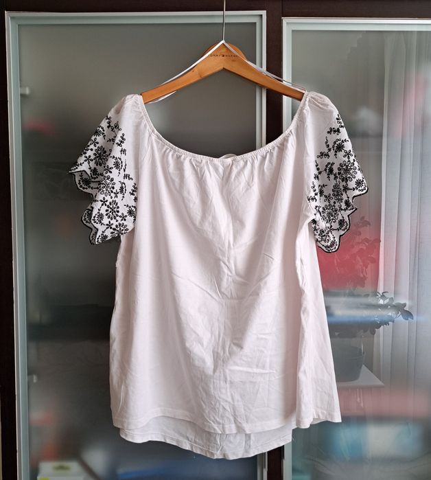 Top superb ideal pentru gravidute