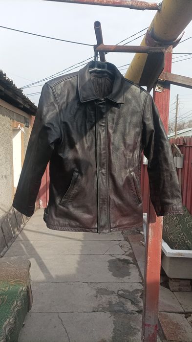 Продам кожаную куртку
