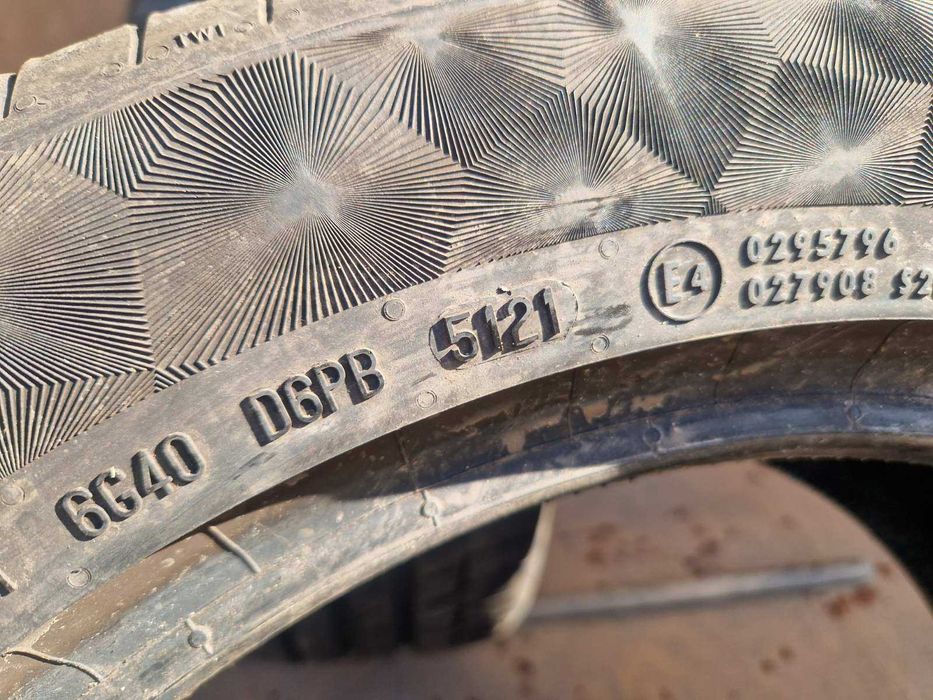 2 Continental R17 225/50 Летни гуми  DOT5121