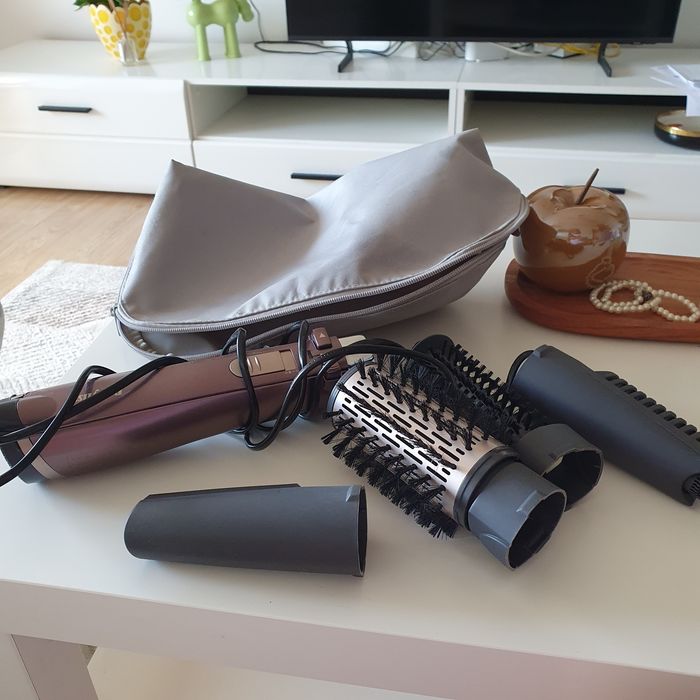 Perie rotativa Babyliss ca noua
