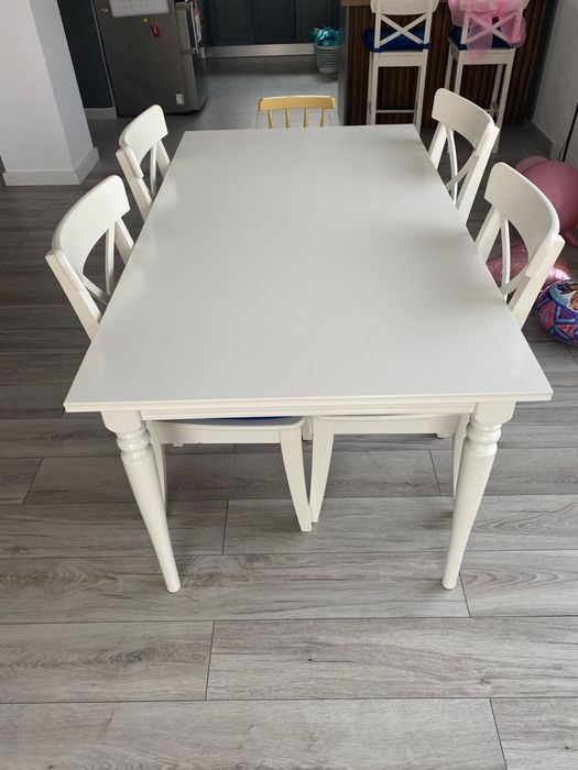 Masa scaune Rosenthorp IKEA