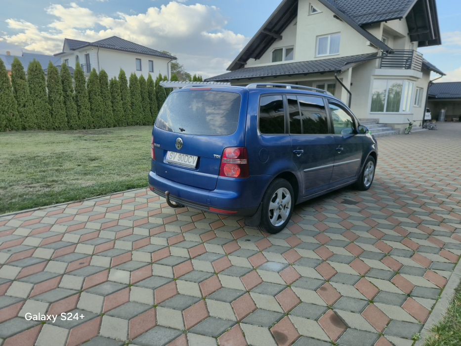 VOLKSWAGEN Touran 2008 — imagine 3