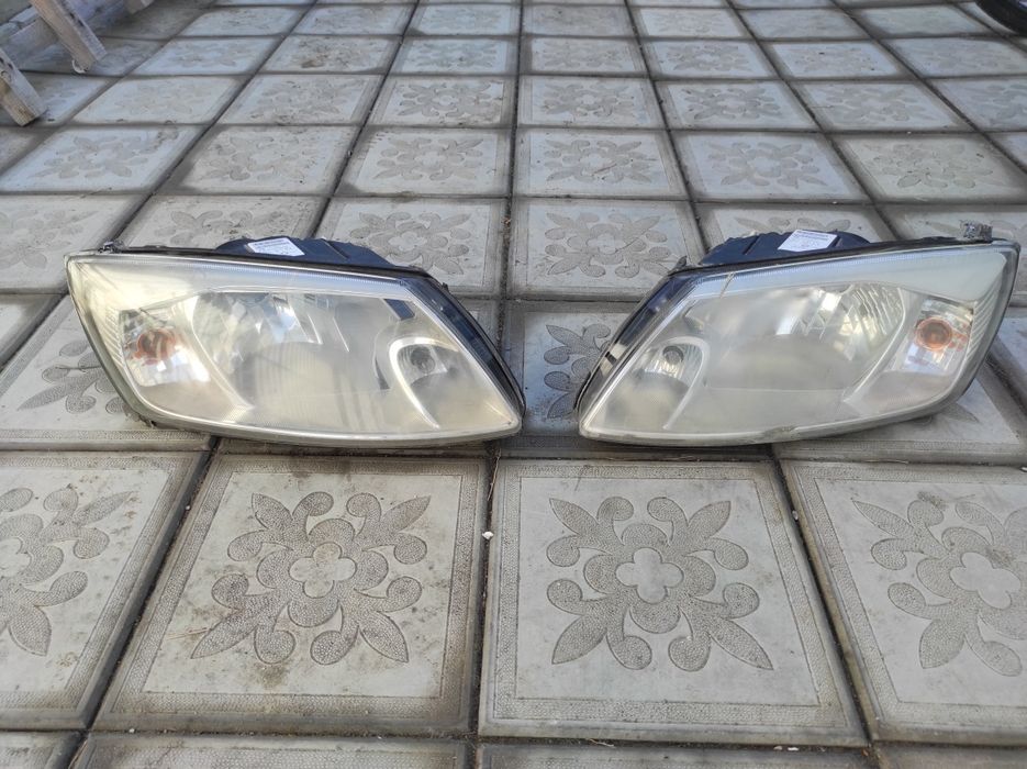 Фары передние гранта