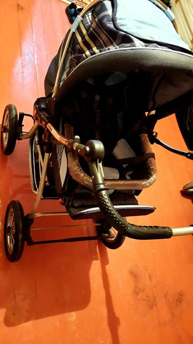 Продаётся детская коляска