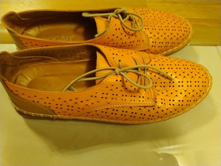 Pantofi piele mărimea 38