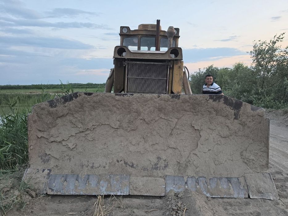 Buldozer chtz 130