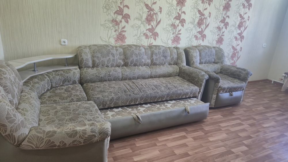 Отдам даром самовывоз.