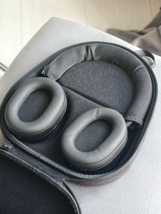 Наушники Sony WH-1000XM5