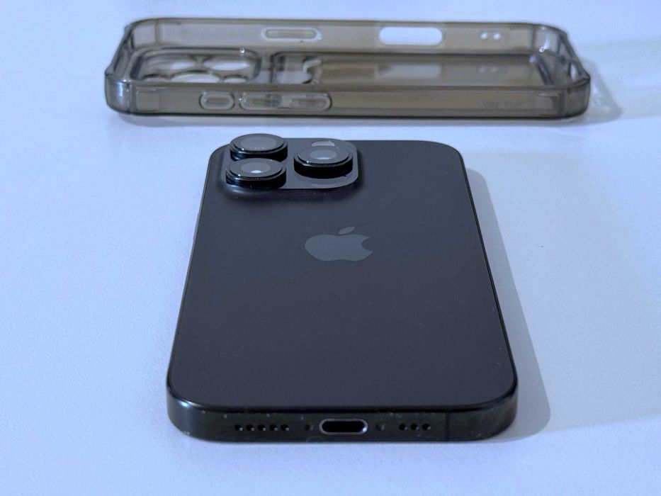 Бартер! iPhone 16 Pro 256GB Black Titanium (Черен) MDM Акаунт - 89% Батерия.