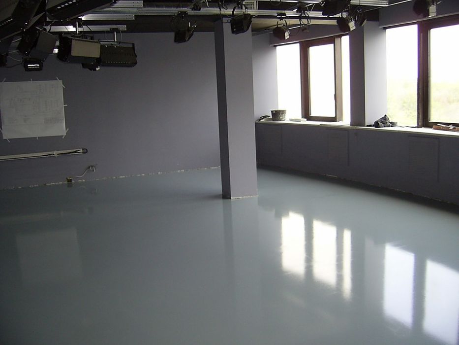 Эпоксидные полы, полимерные полы, полы для паркинга
