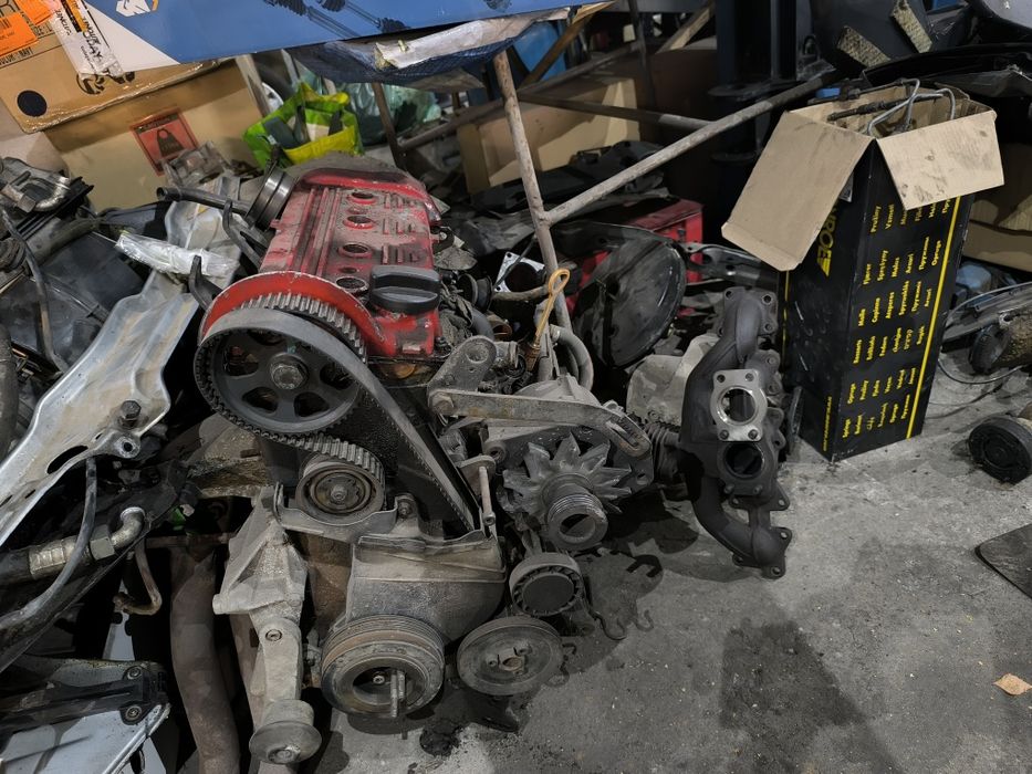 Vînd motor Audi 80 competition 2.0 16 valve cod ACE + cutia de viteze