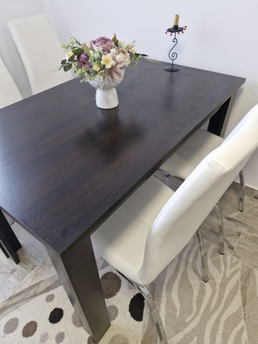 Masă living sau bucatarie