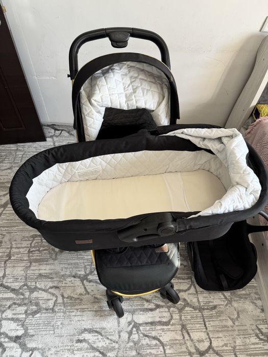 Продается детская коляска 3 в 1 Burbay