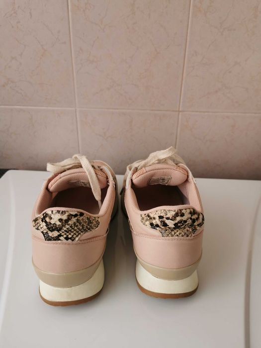 Дамски сникърси Anna Field