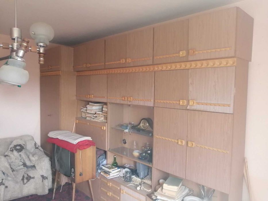 мебели - кухненски шкаф, гардероб, секция от 80-те години