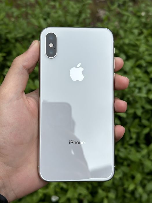 iPhone X srochna sotiladi