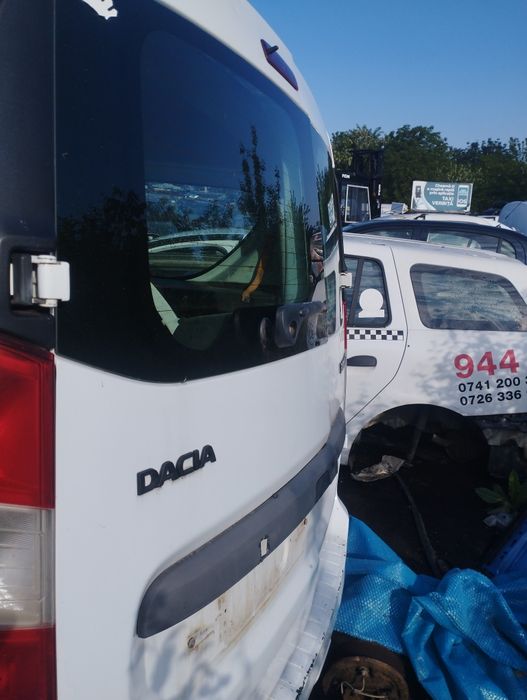 Ușa spate Dacia doker mică și mare