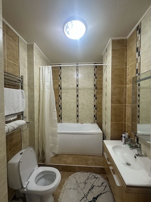 Продам ванну и унитаз