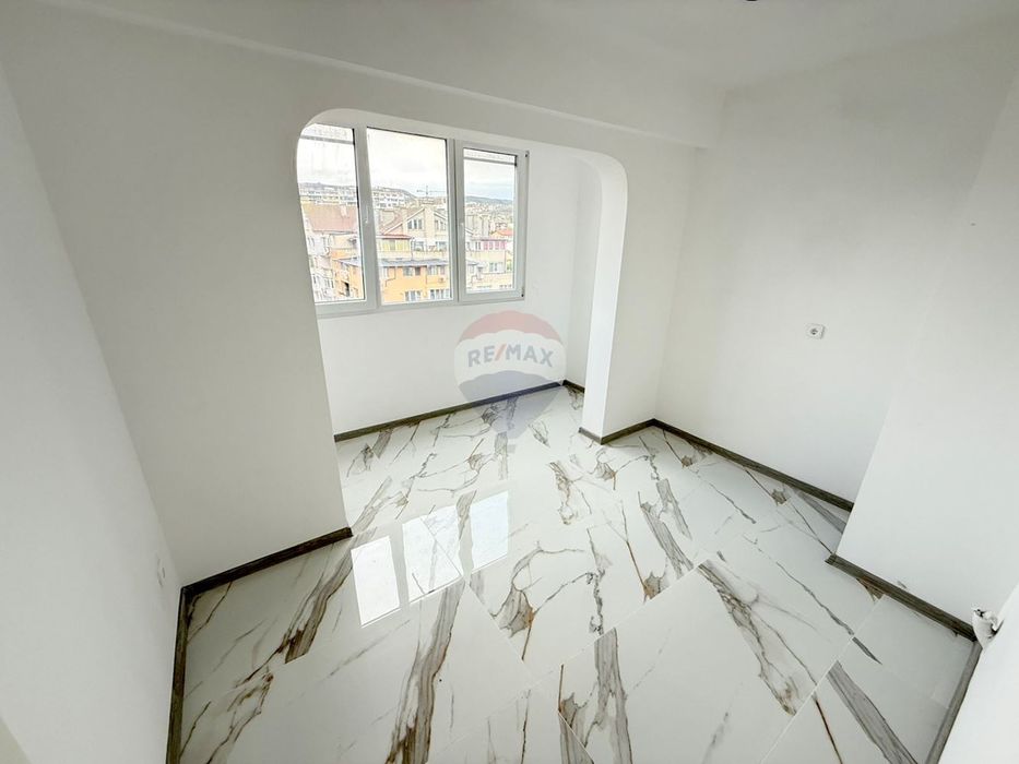 Продава се Двустаен апартамент в Варна, Трошево - 60 кв.м за 2317 €/кв.м - Снимка #2