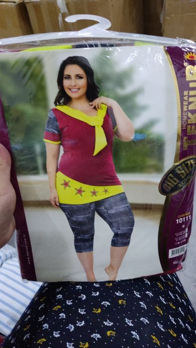 Двойка футболка и легенсы