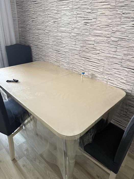 Продам стол + стулья