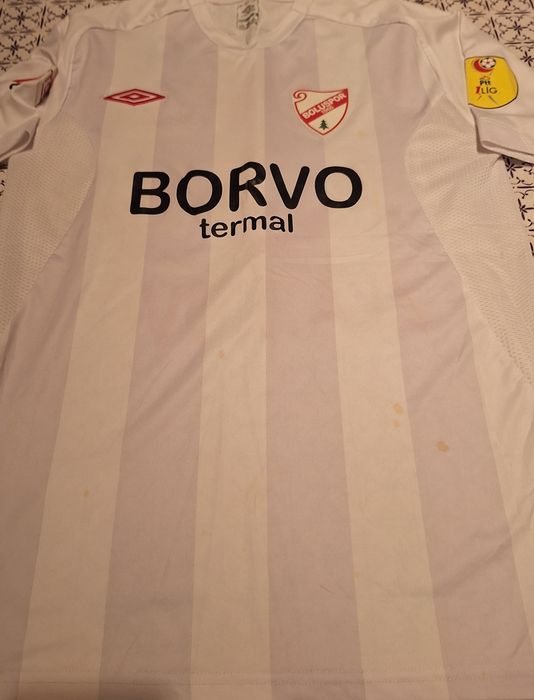 Футболни тениски от играчи