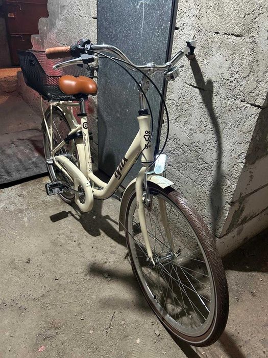 Bicicleta dama noua