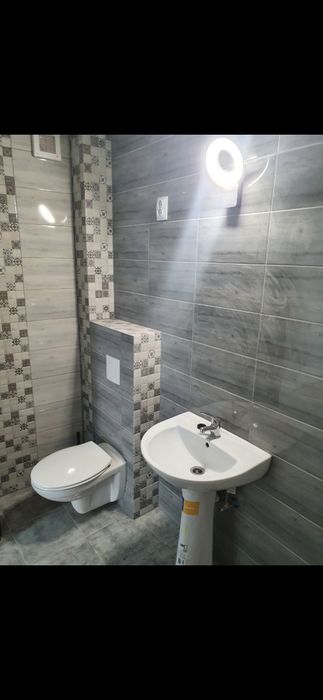 Ofer spre inchiriere spatiu comercial