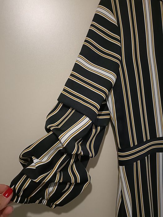 Vând rochie Joseph Ribkoff mărimea M/10 UK