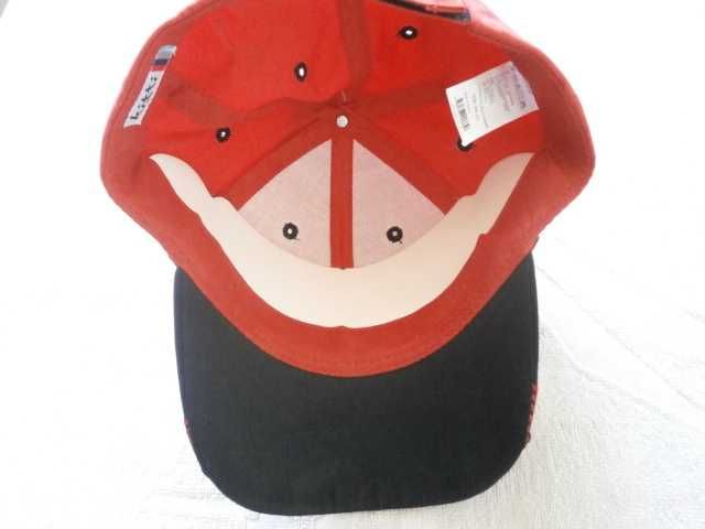 Юношеска шапка с козирка