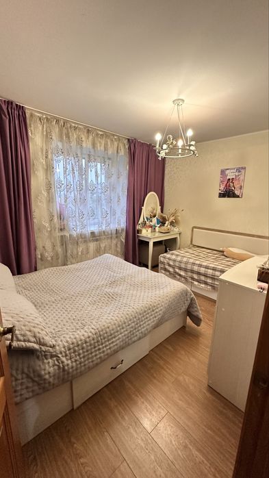 Продам трехкомнатную квартиру