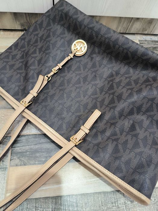 Чанти на Michael kors и Furla
