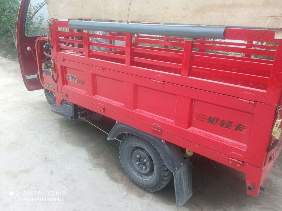 Zonlon moto sotiladi