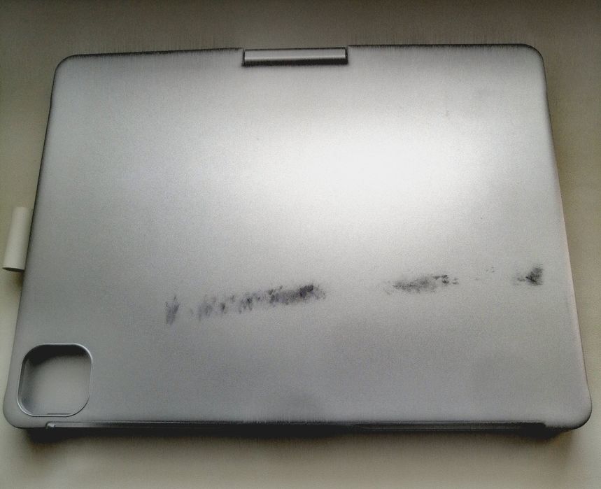 Чехол - клавиатура для IPad 10.9 и 11