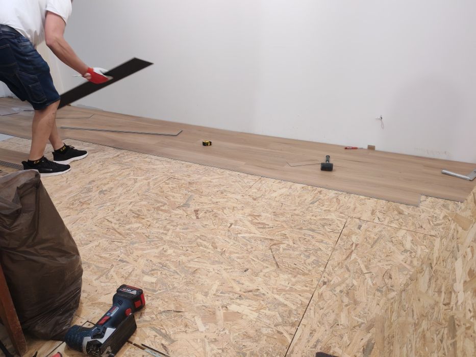 Монтаж на подова настилка винил  lvt, кварц, spc и др.