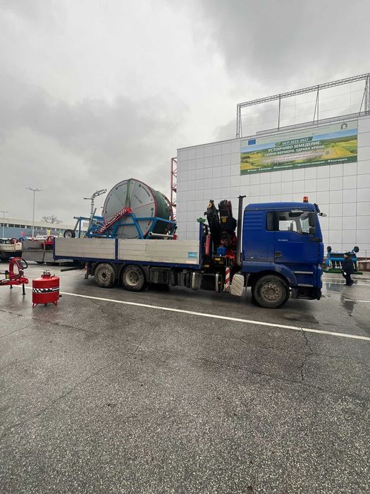 Транспортни услуги Камион с кран 20 метра. Автокран