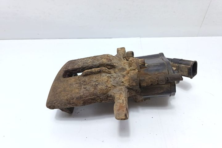 Etrier stanga spate Audi A6 allroad C6