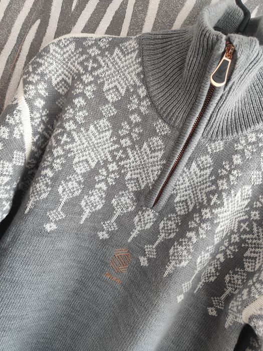 Пуловер SNJOR вълна размер XS