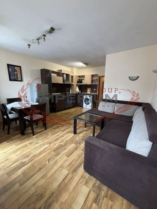 Дава се под наем Двустаен апартамент в Варна, Колхозен пазар - 60 кв.м за 459 € - Снимка #1