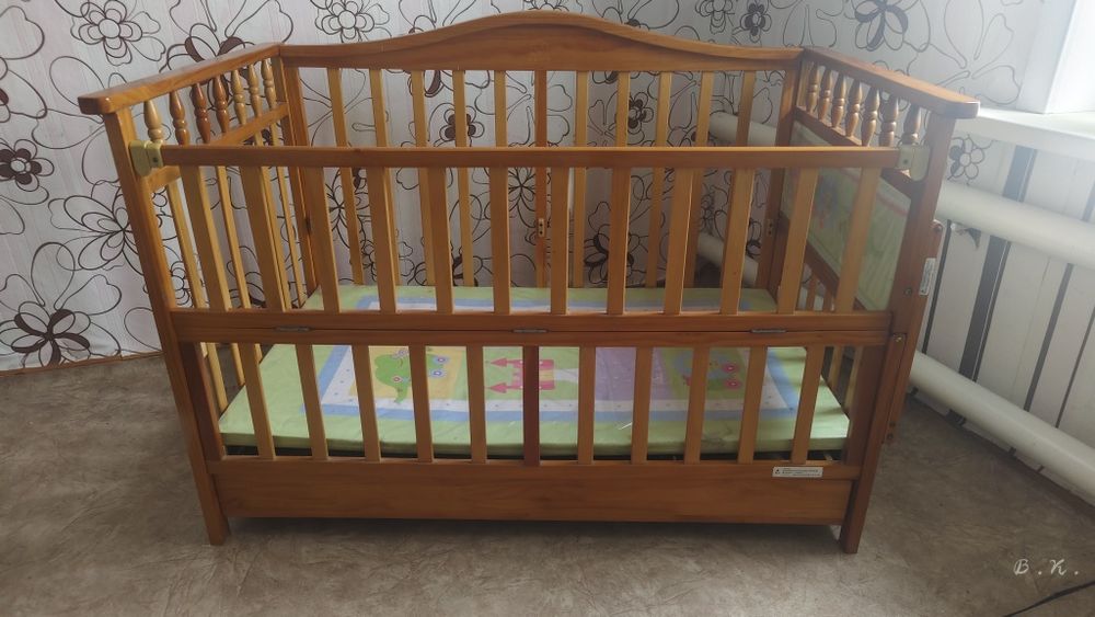 Кроватка детская