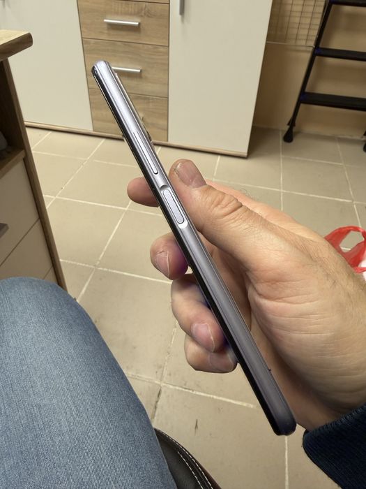 Vivo V2029 8/128gb - отличен