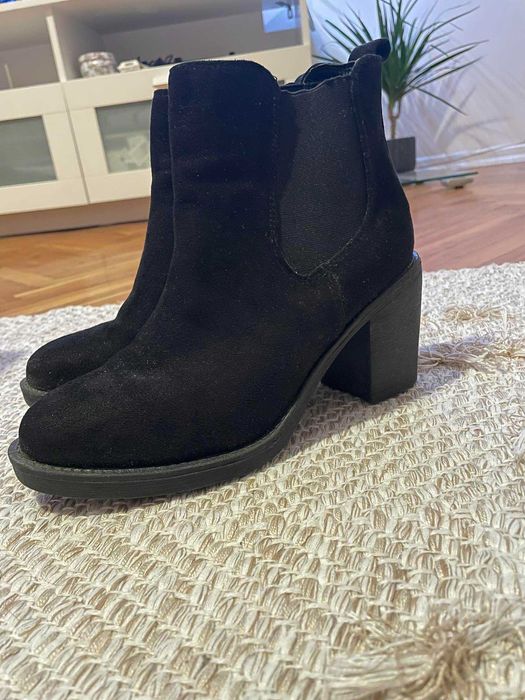 Черни дамски боти на ток