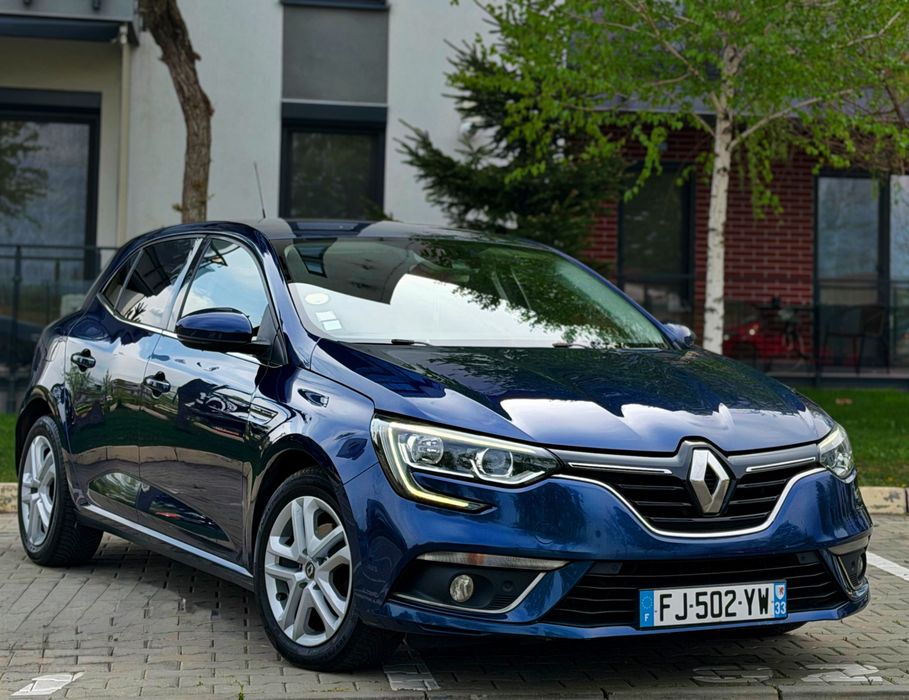 RENAULT Megane 2020 — imagine 2