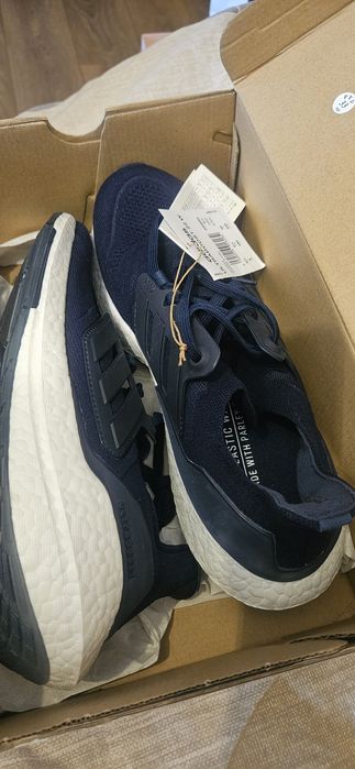 Нови ultraboost р-р 40