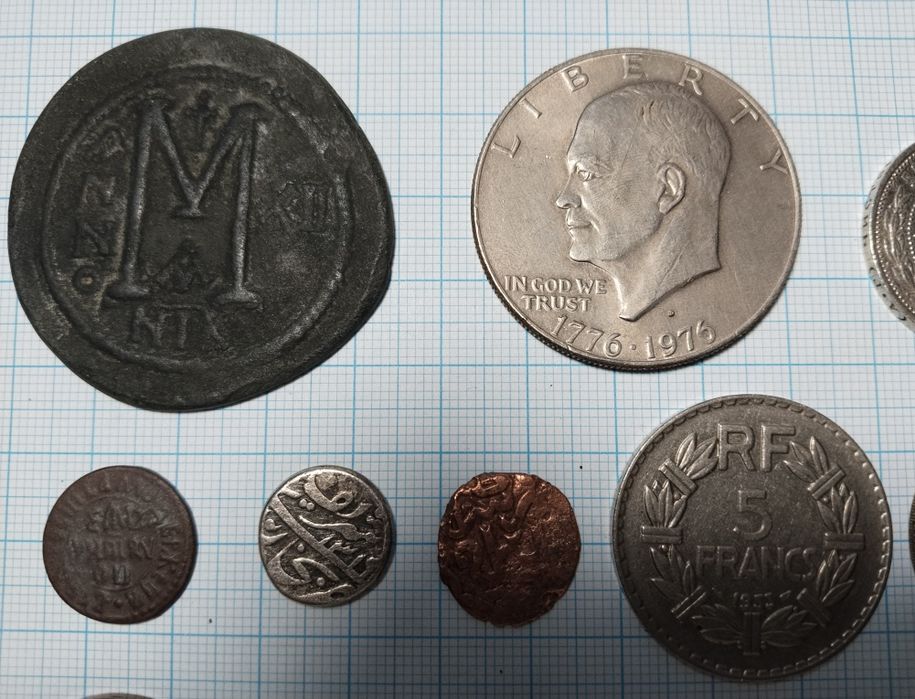 Монеты нечастые - одним лотом