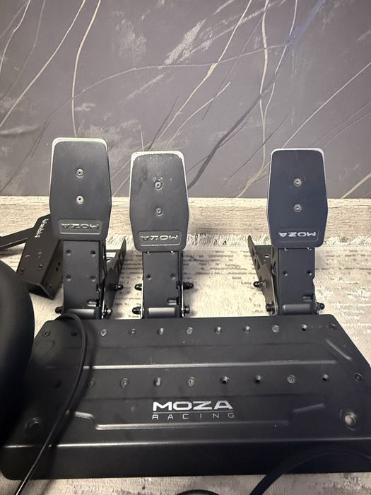 Руль Moza R5 полный комплект