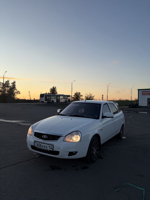 Продам Лада приора 2