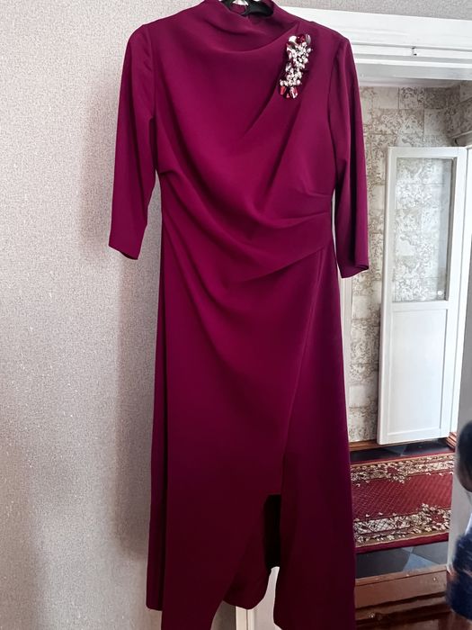 Продам платье новый!