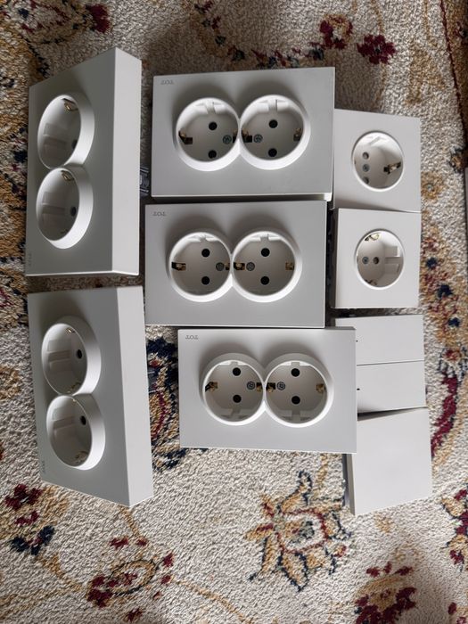 Продам розетки и выключатель